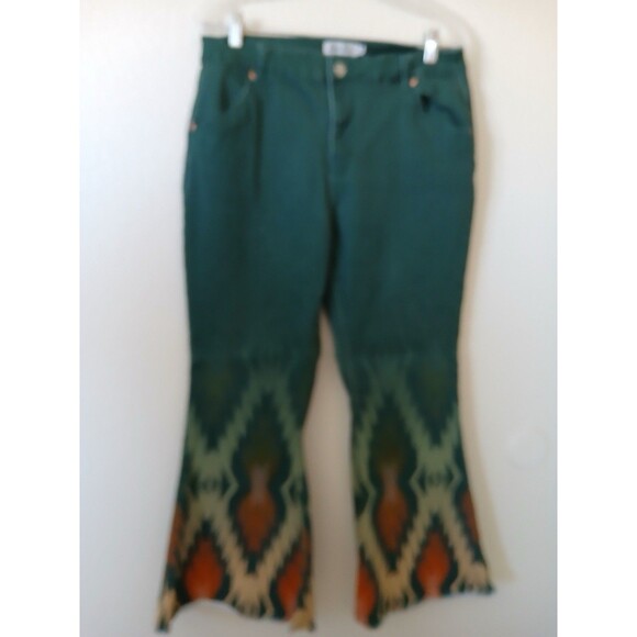 Ranch Dressn Southwestern Border Flare Jeans Size 14 Bohemian Western Retro - Picture 2 of 16